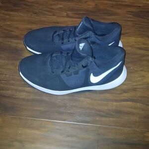 Nike Air Precision Size 12